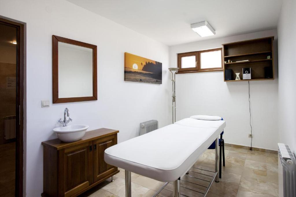 One Bedroom Apartment Pirin Lodge Bansko Esterno foto